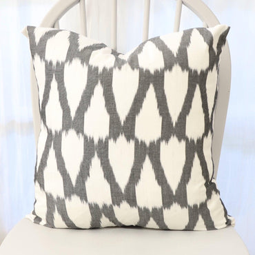 Naomi Pillow Cover
