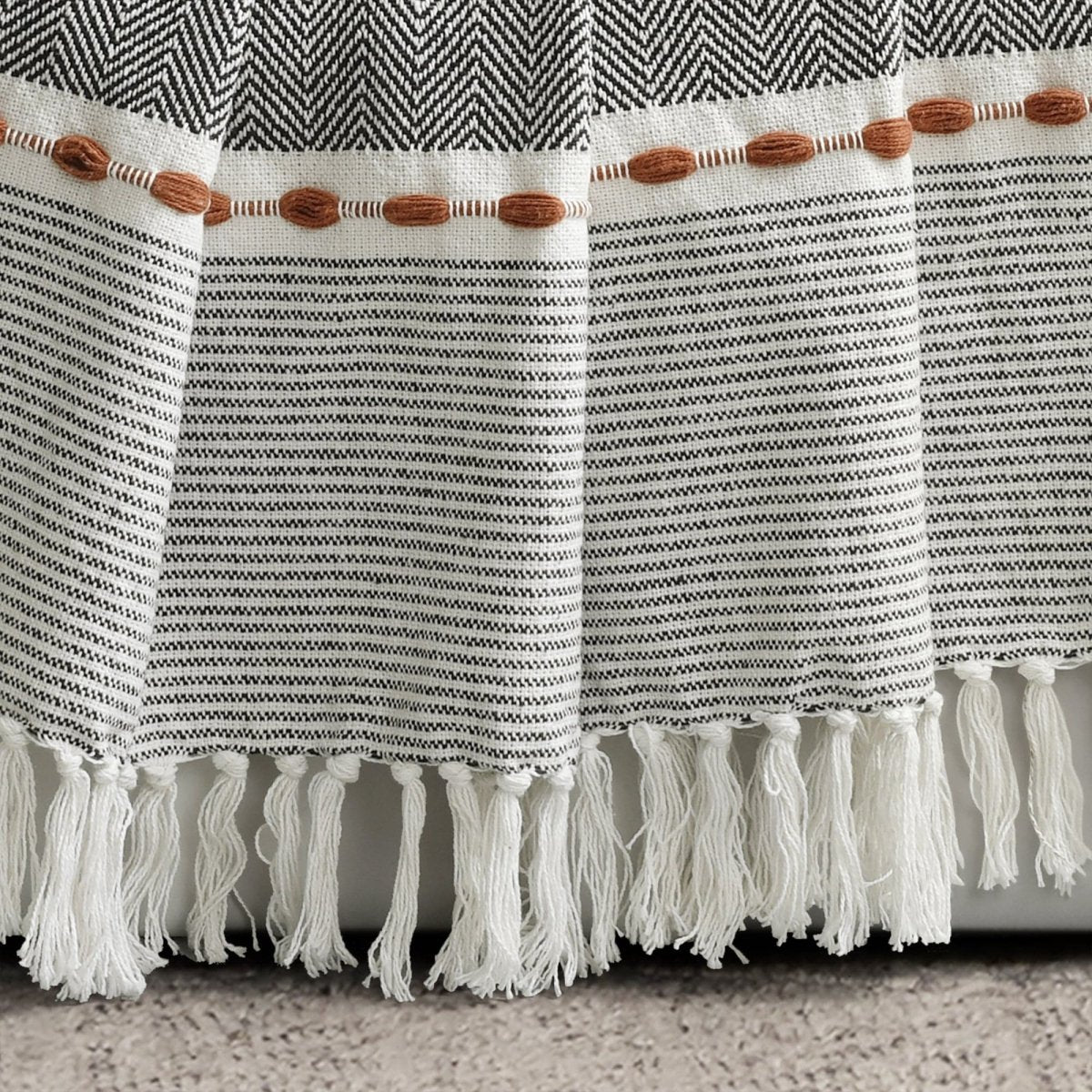 Herringbone Stripe Cotton Woven Tassel Throw