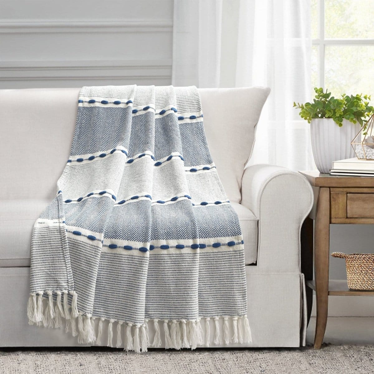 Herringbone Stripe Cotton Woven Tassel Throw