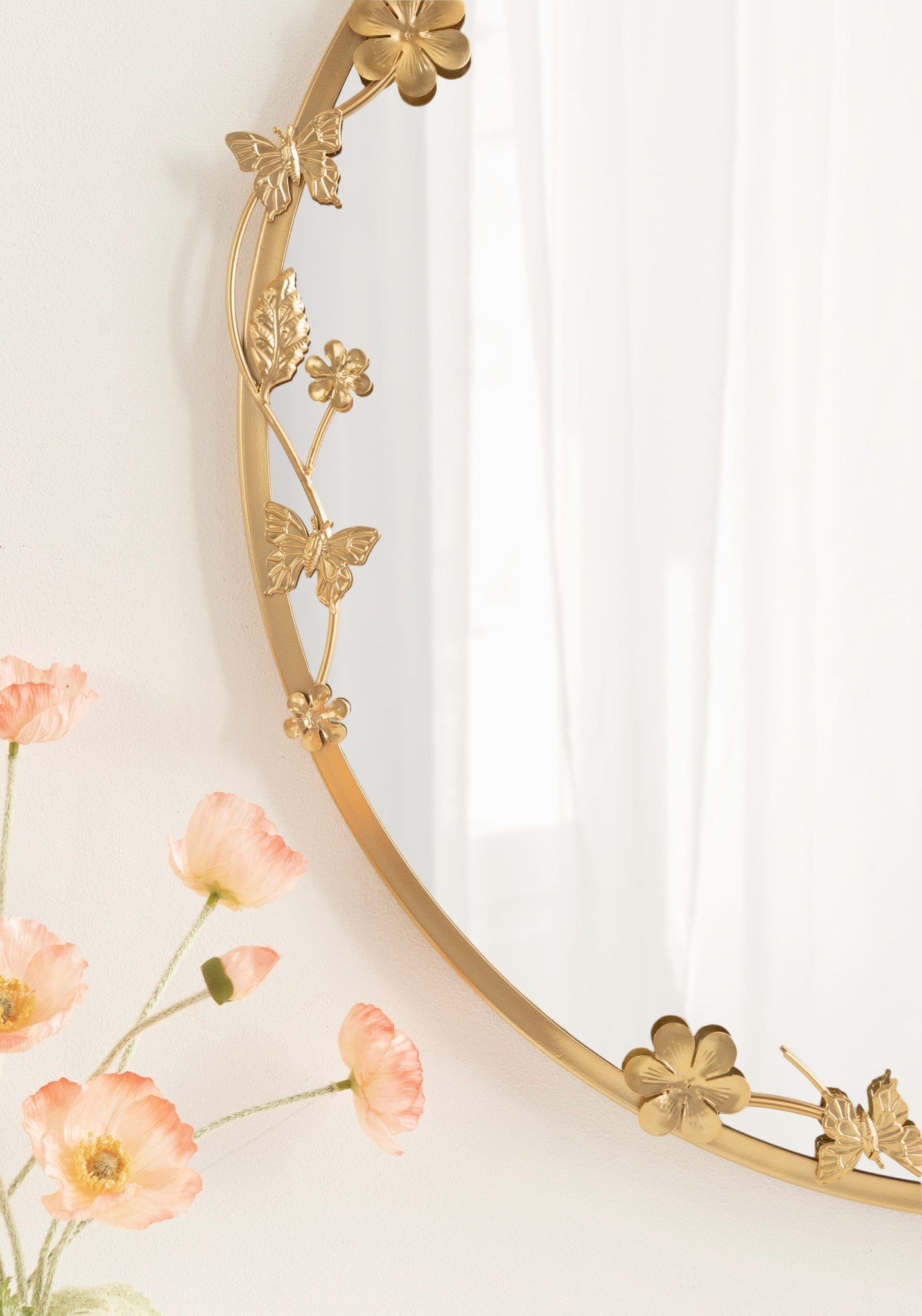 Lyra Mirror