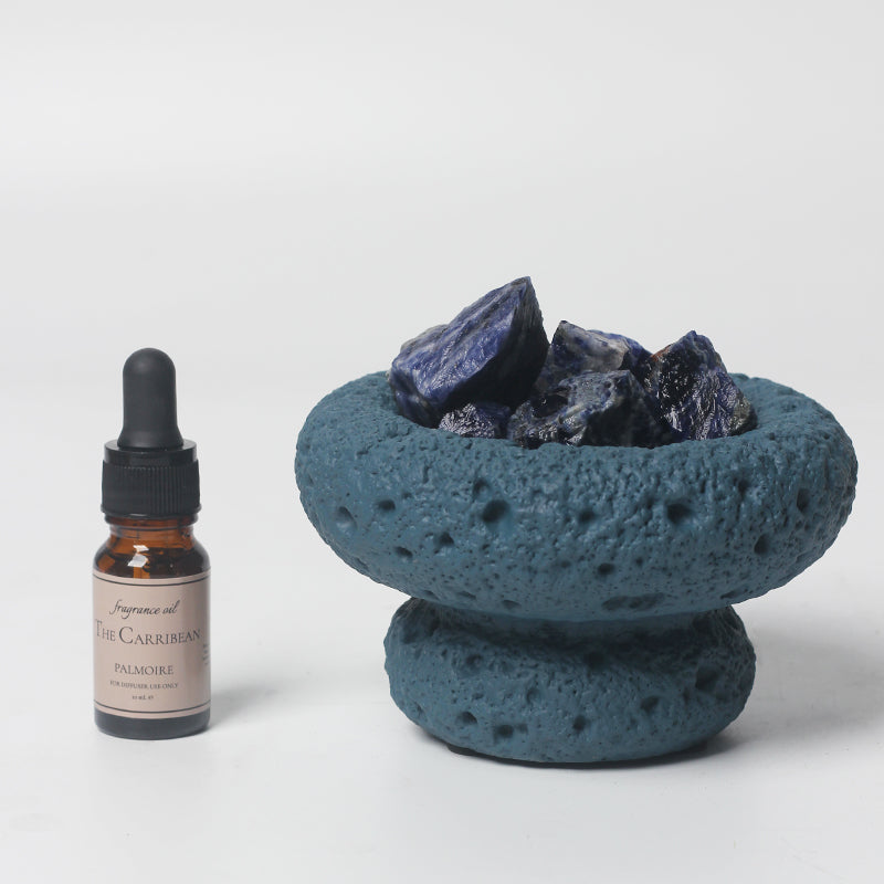 Blue moon-shaped diffuser