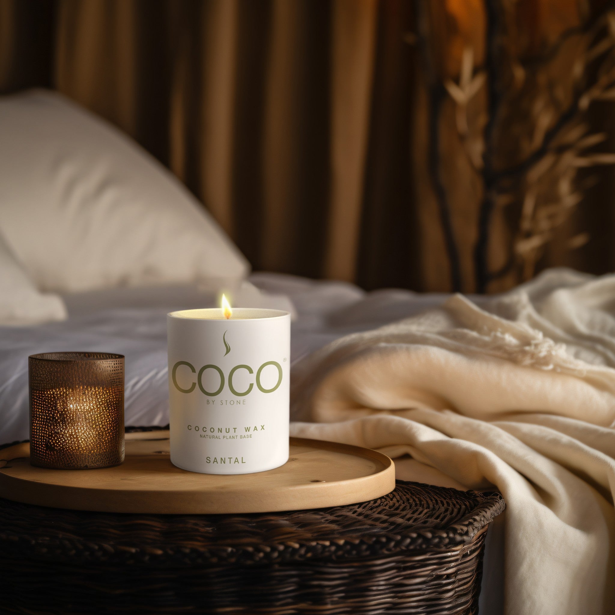 Santal scented candle in natural coconut apricot wax