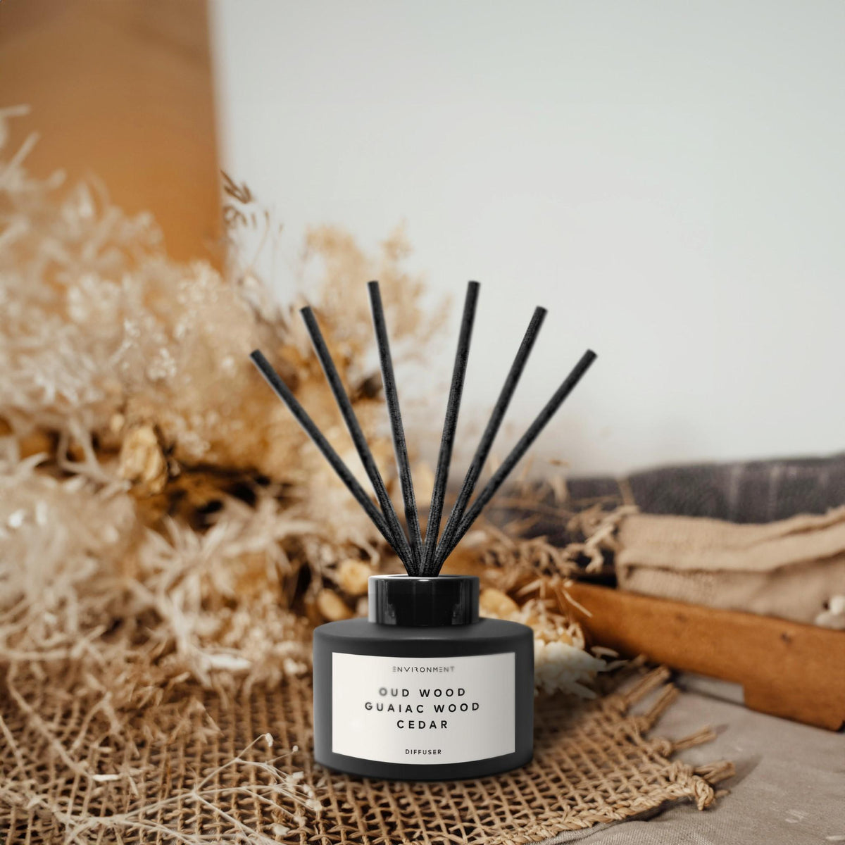 Oud Wood & Cedar Reed Diffuser