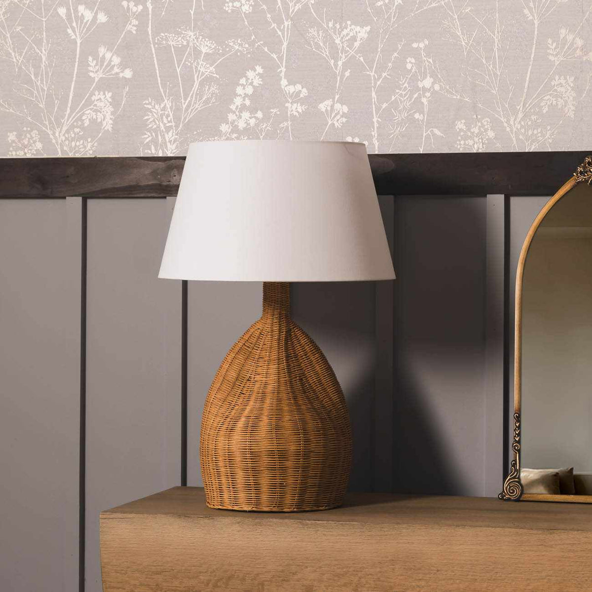 Ponderano Rattan Table Lamp