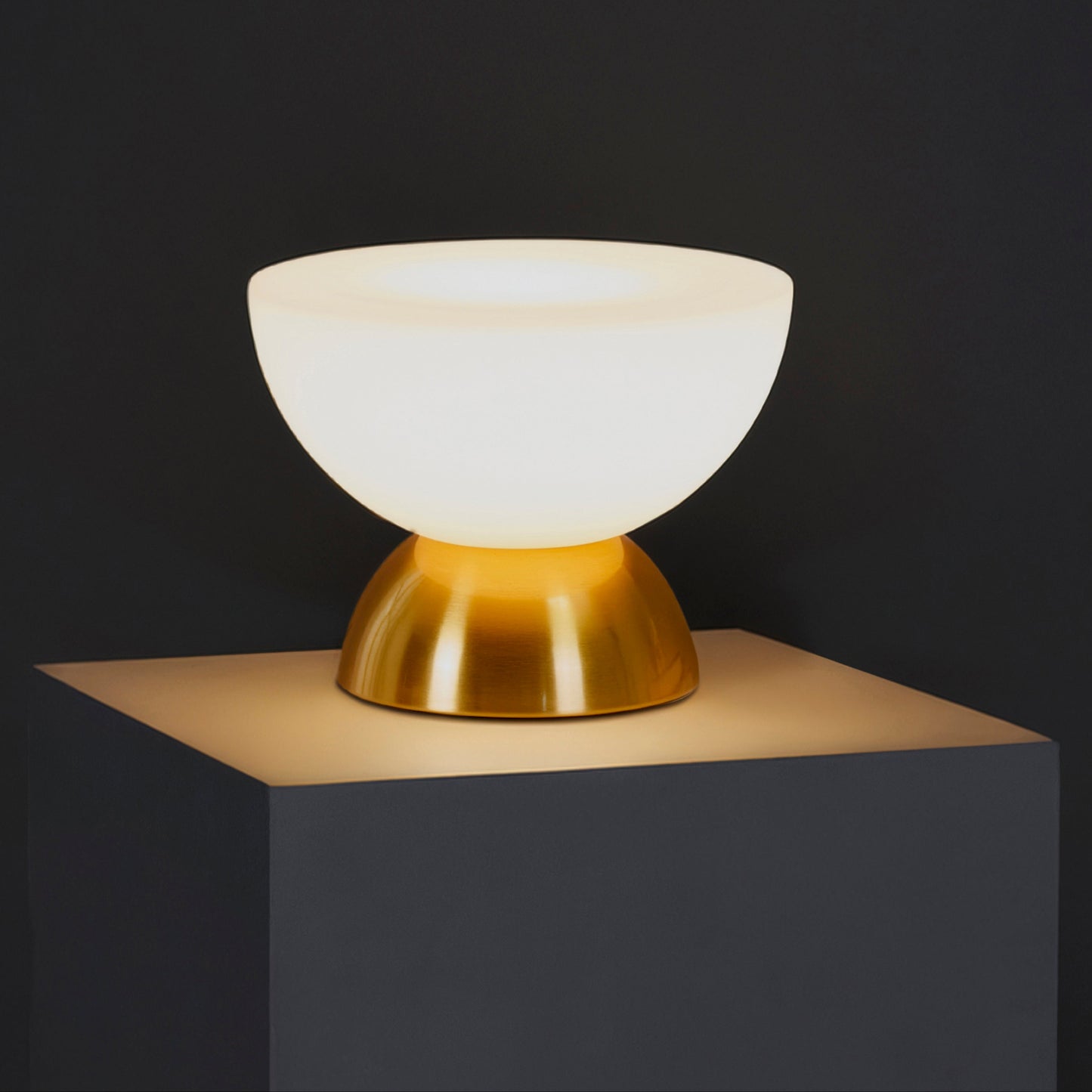 Hollis Table Lamp