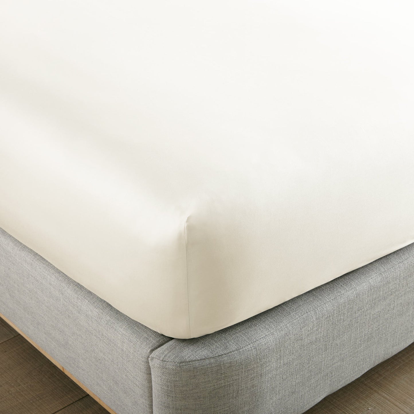 Sateen Fitted Sheet - 300 TC