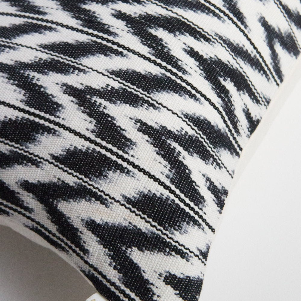 Totonicapán  Jaspé Cushion