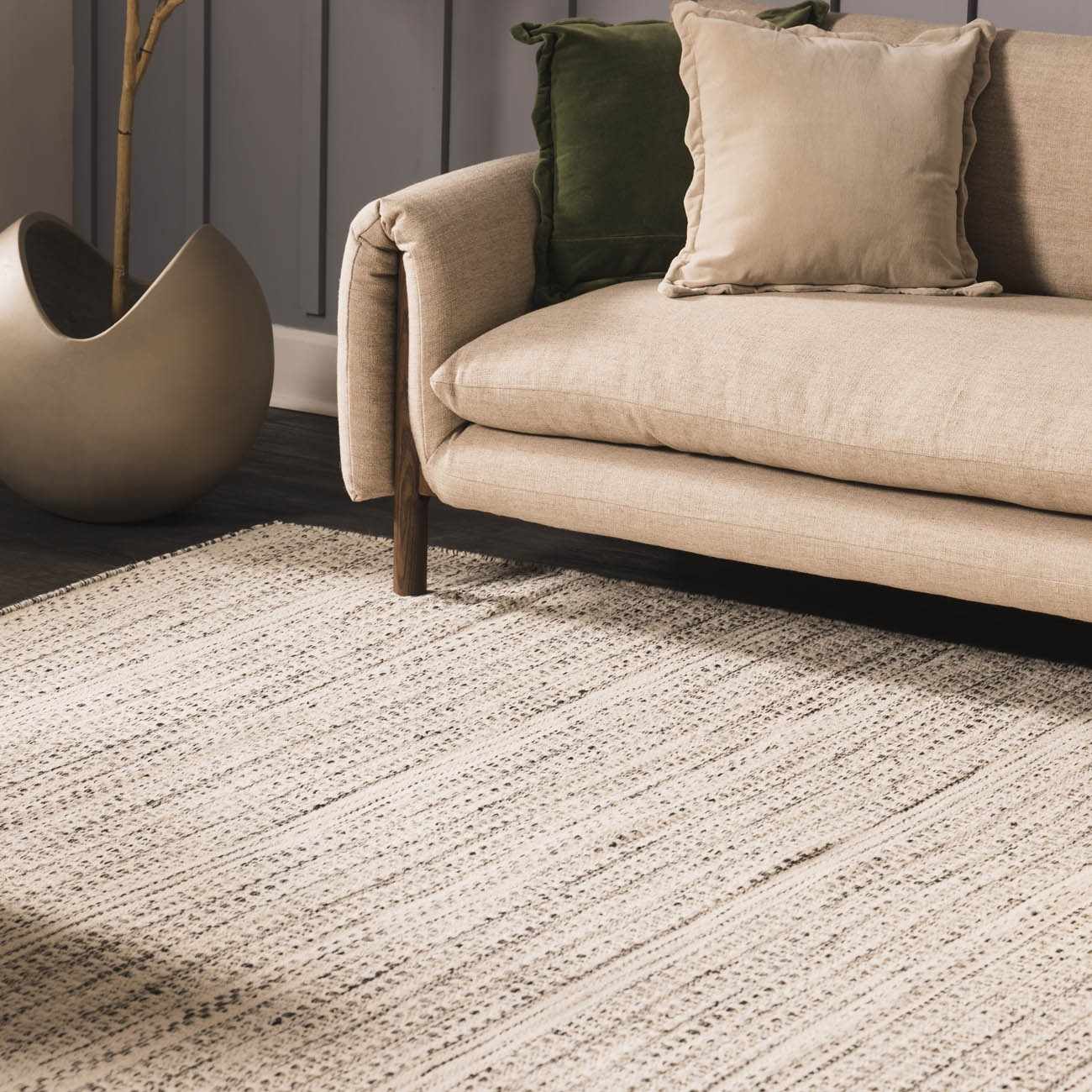 Tierra Wool Area Rug