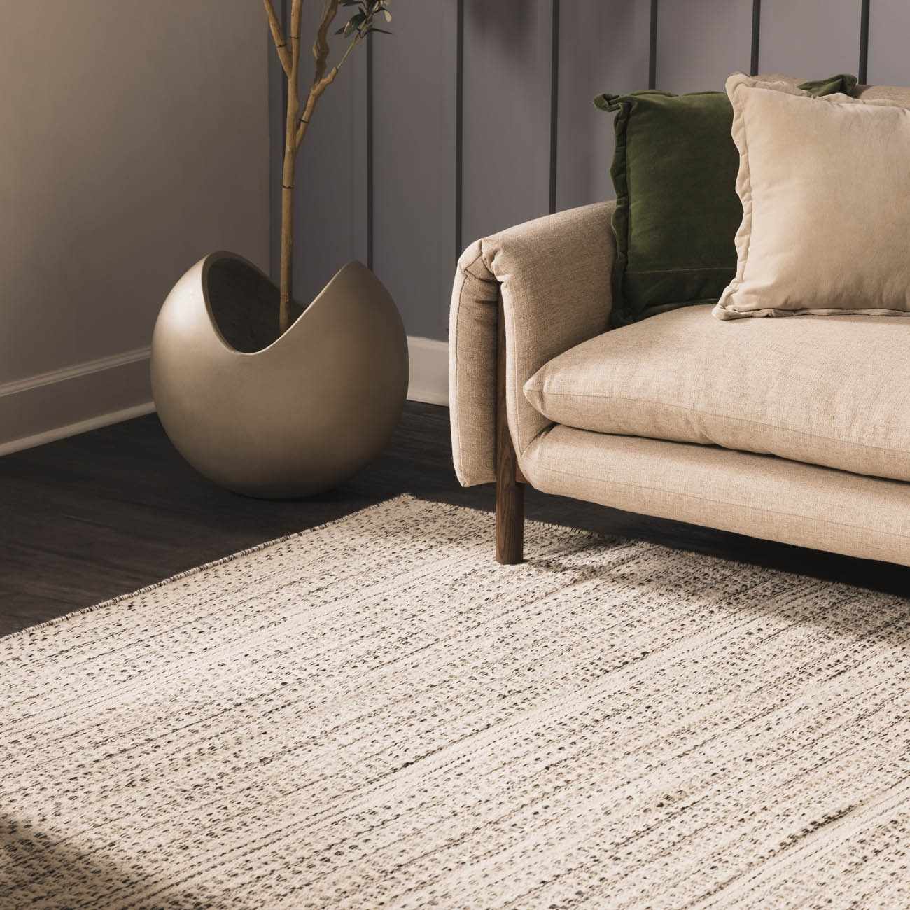 Tierra Wool Area Rug