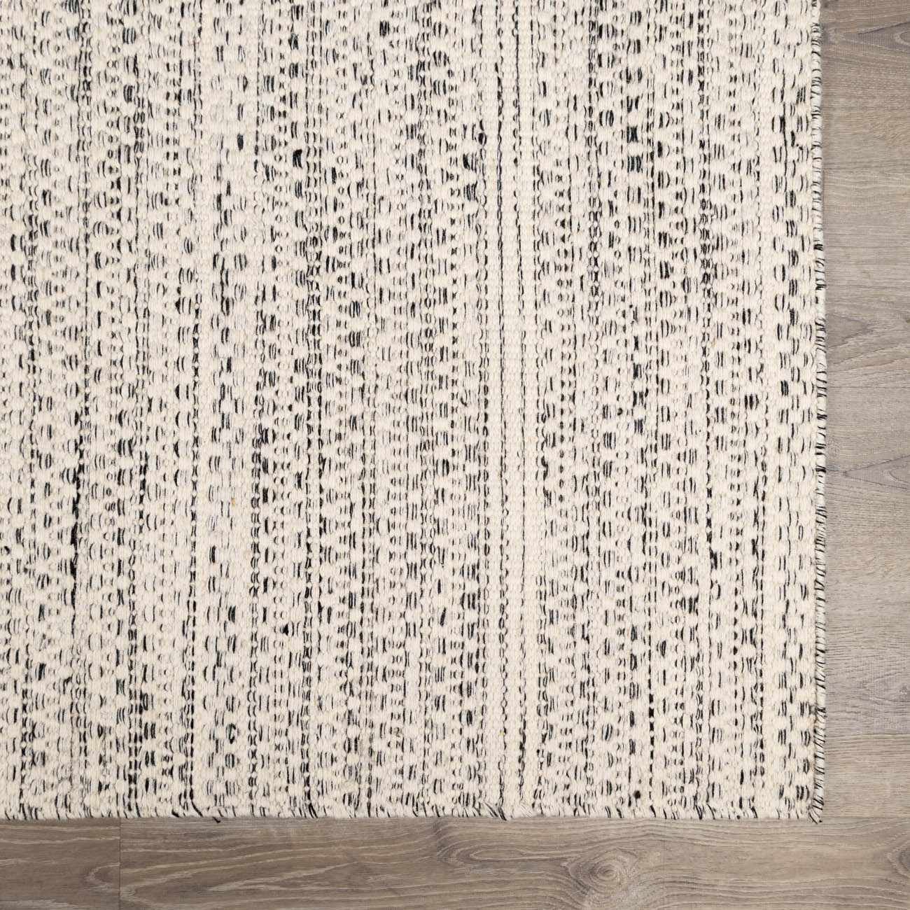 Tierra Wool Area Rug