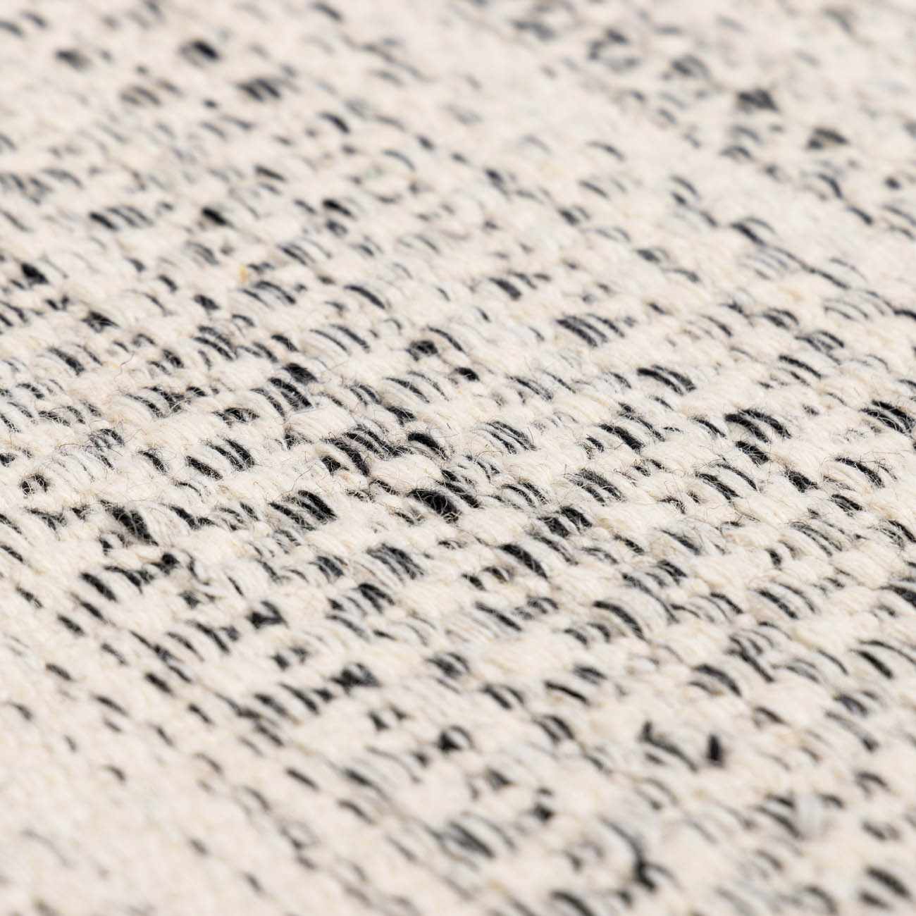 Tierra Wool Area Rug