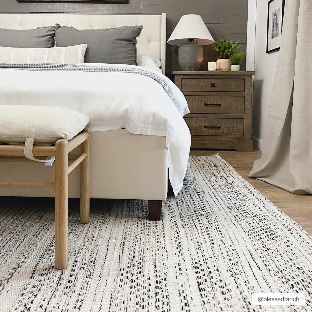 Tierra Wool Area Rug