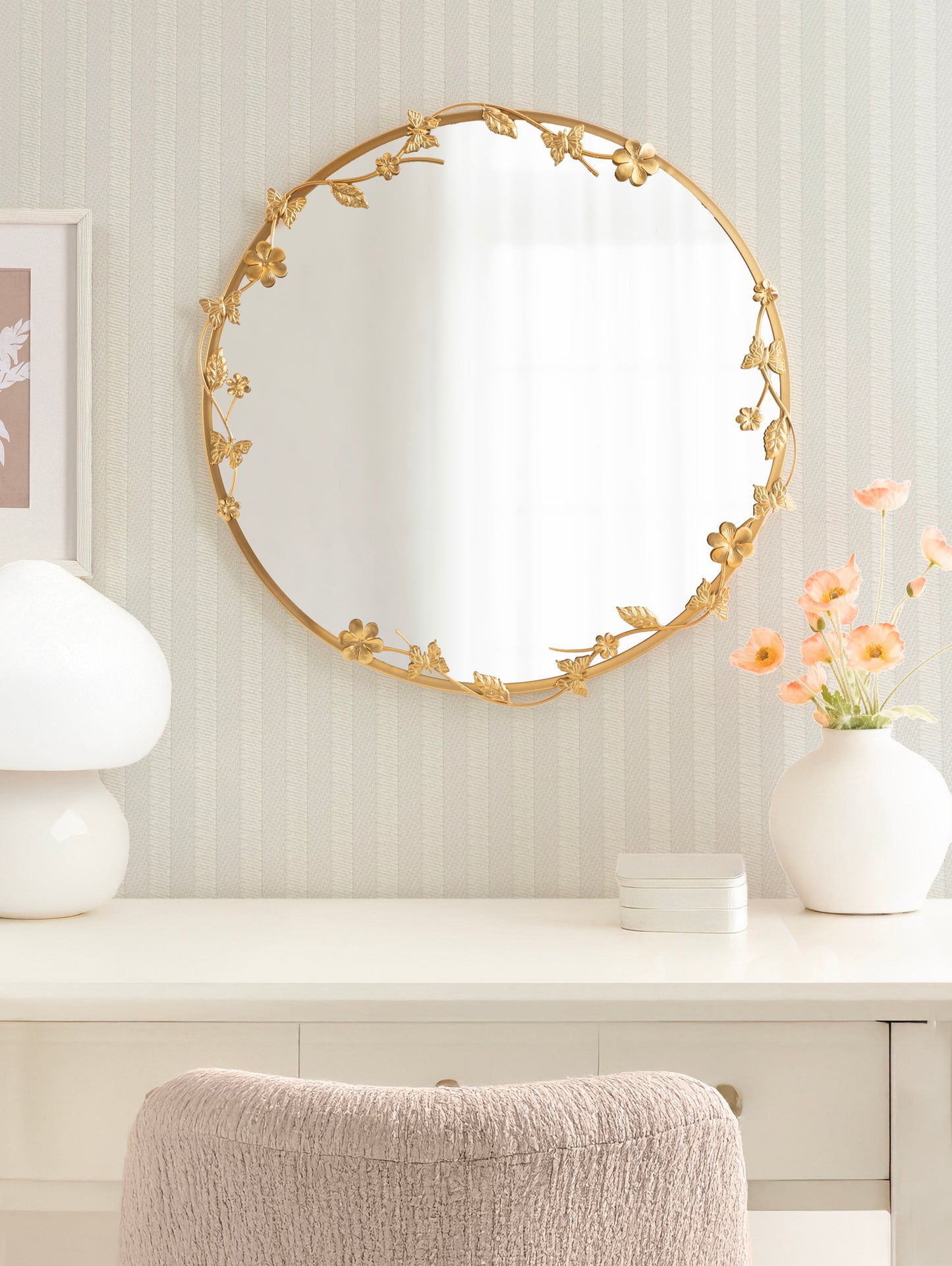Lyra Mirror