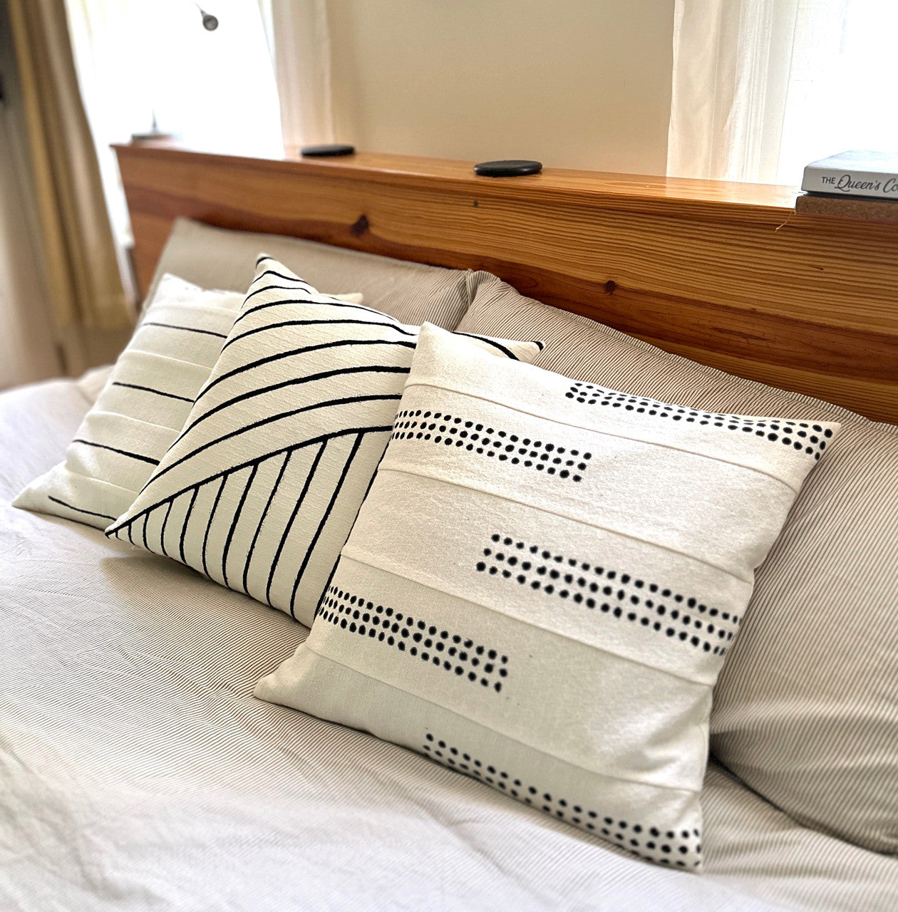Dots Pillow Cover - White