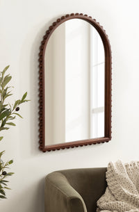 Bryn Mirror