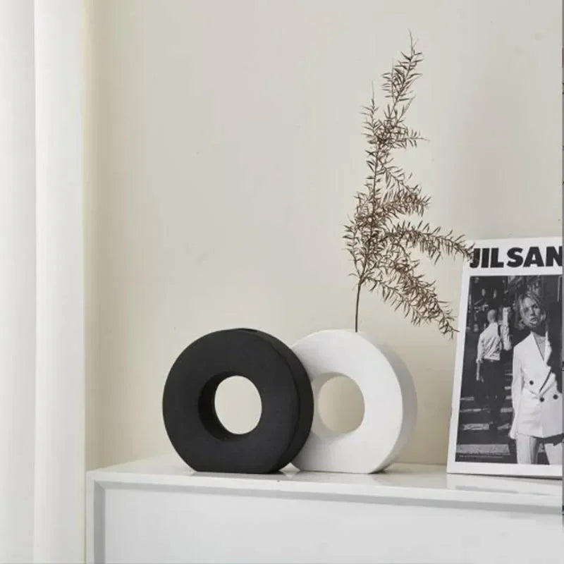 Nordic Ring Vase