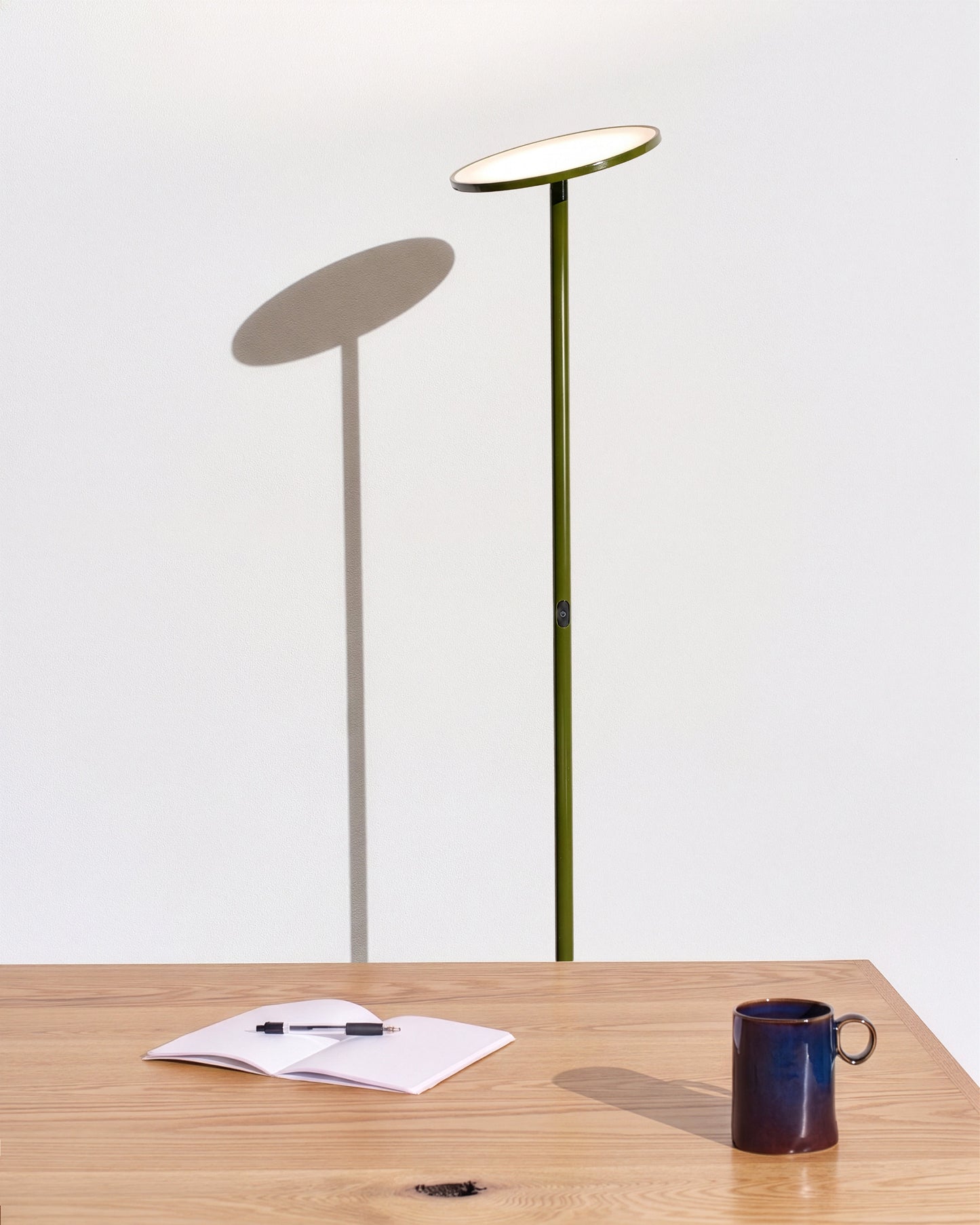 Axel Floor Lamp