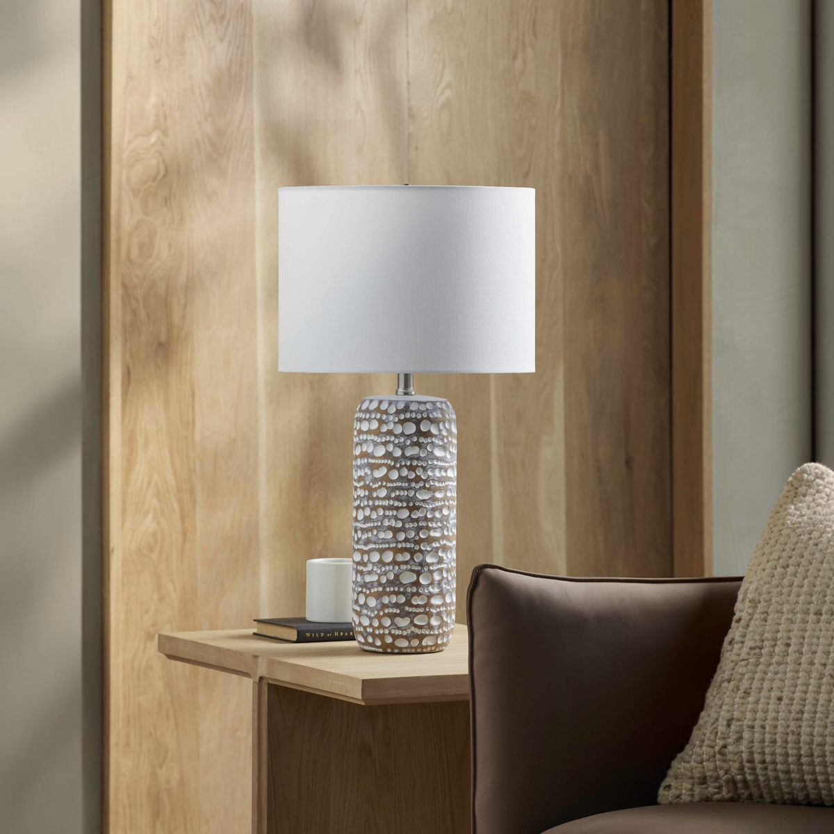 Gostinari Resin Table Lamp