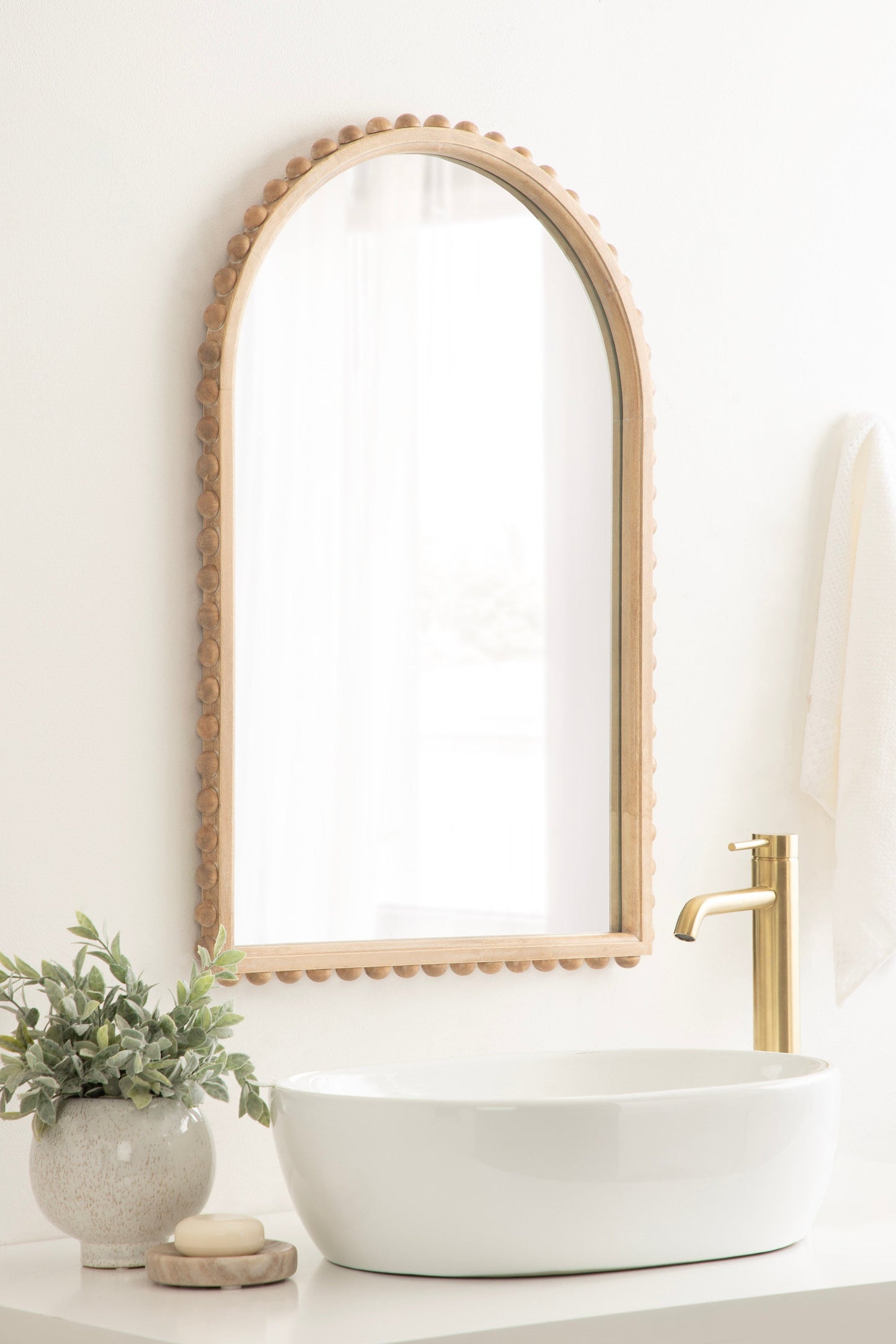 Bryn Mirror
