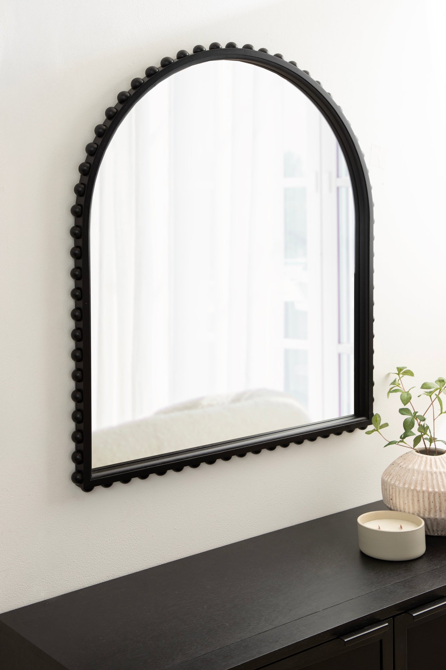 Bryn Mirror