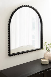 Bryn Mirror