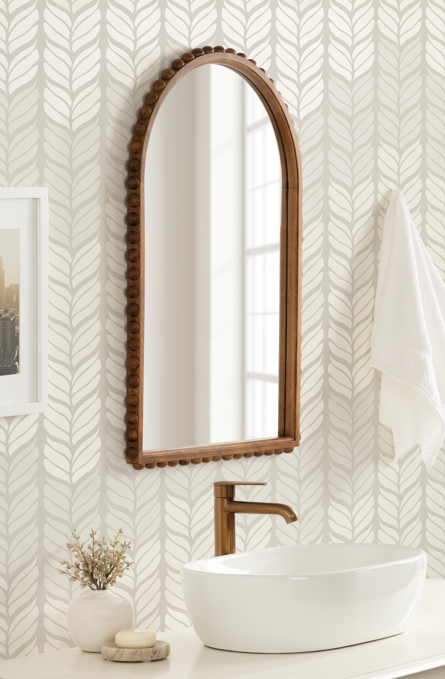 Bryn Mirror