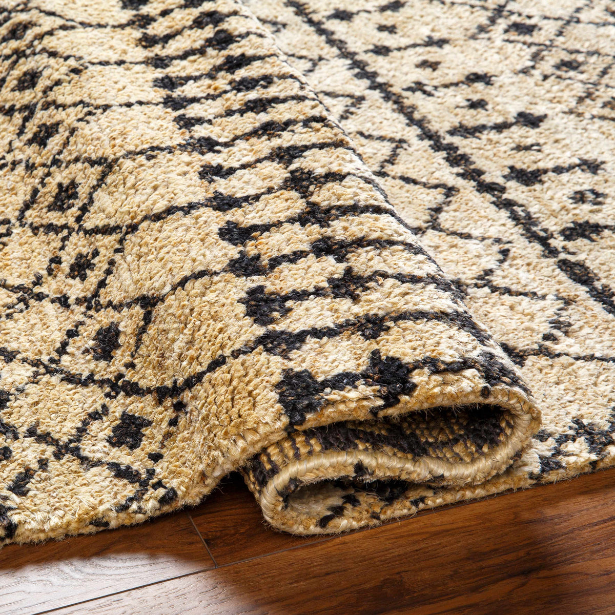 Matera Hand-Knotted Jute Rug