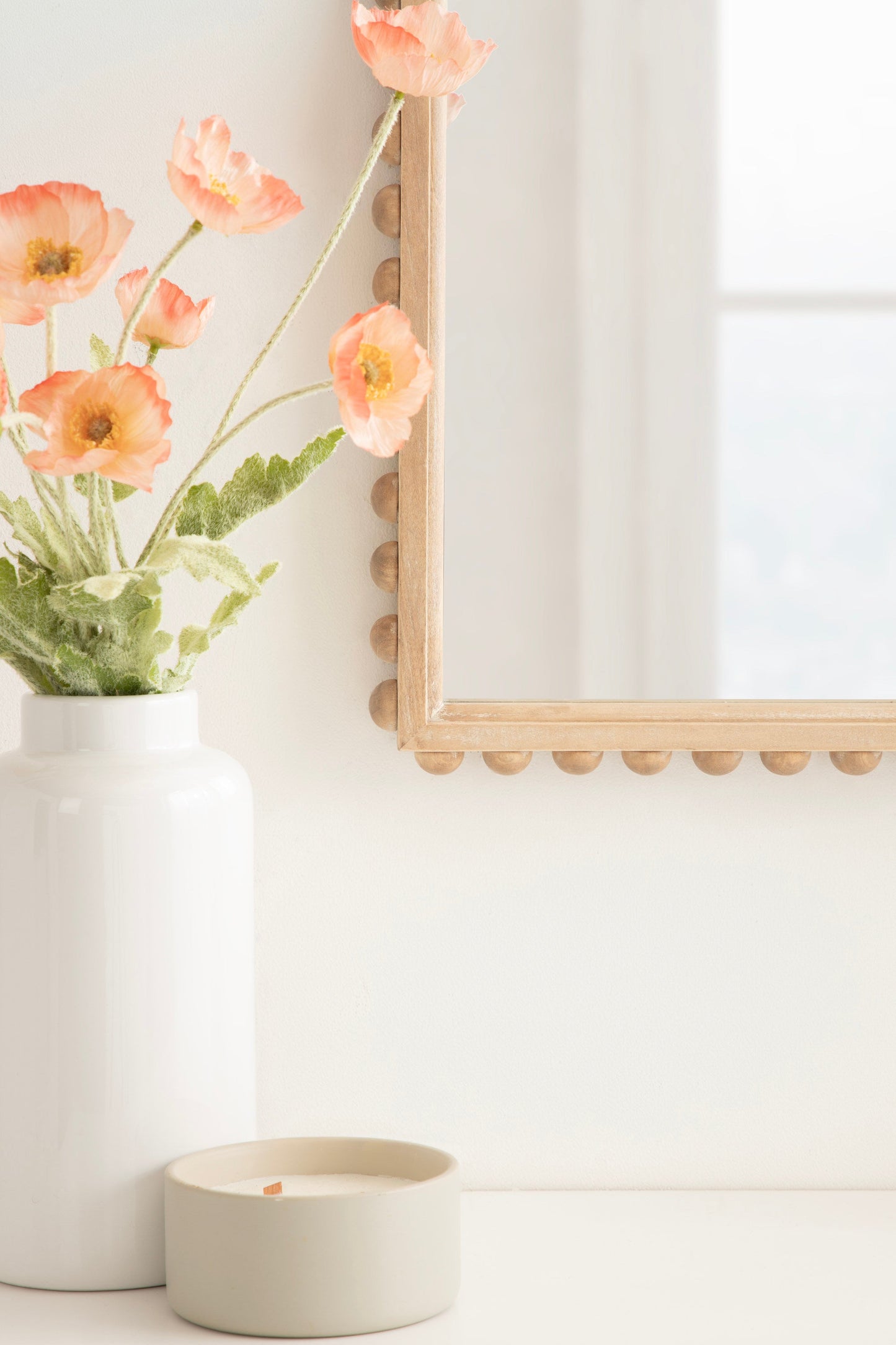 Bryn Mirror