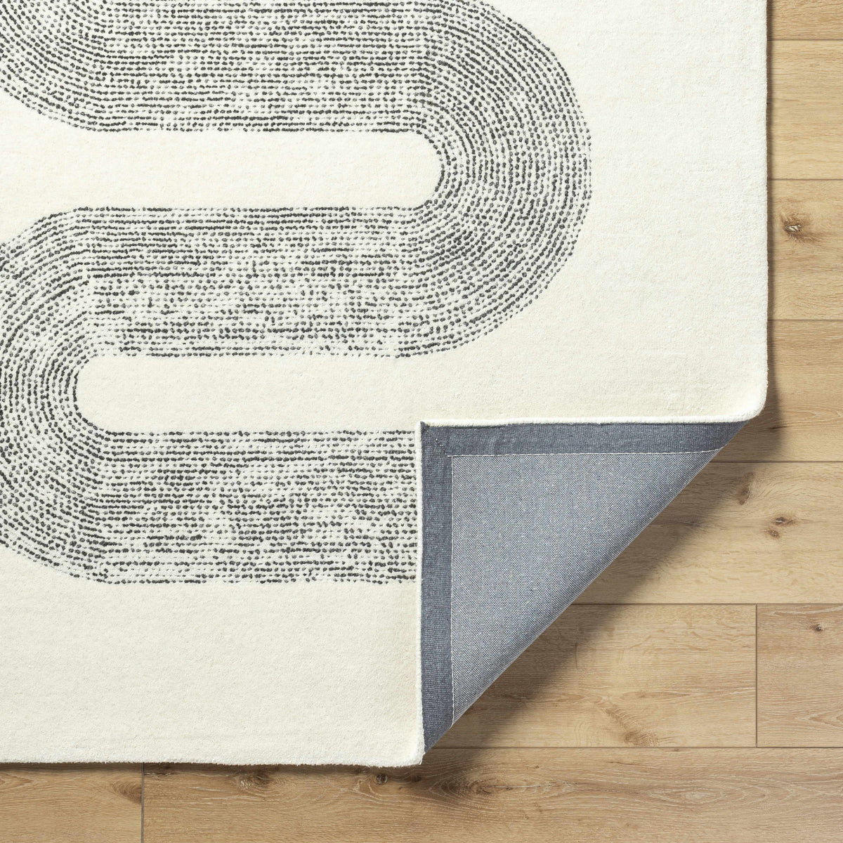 Saura Wavy Wool Area Rug