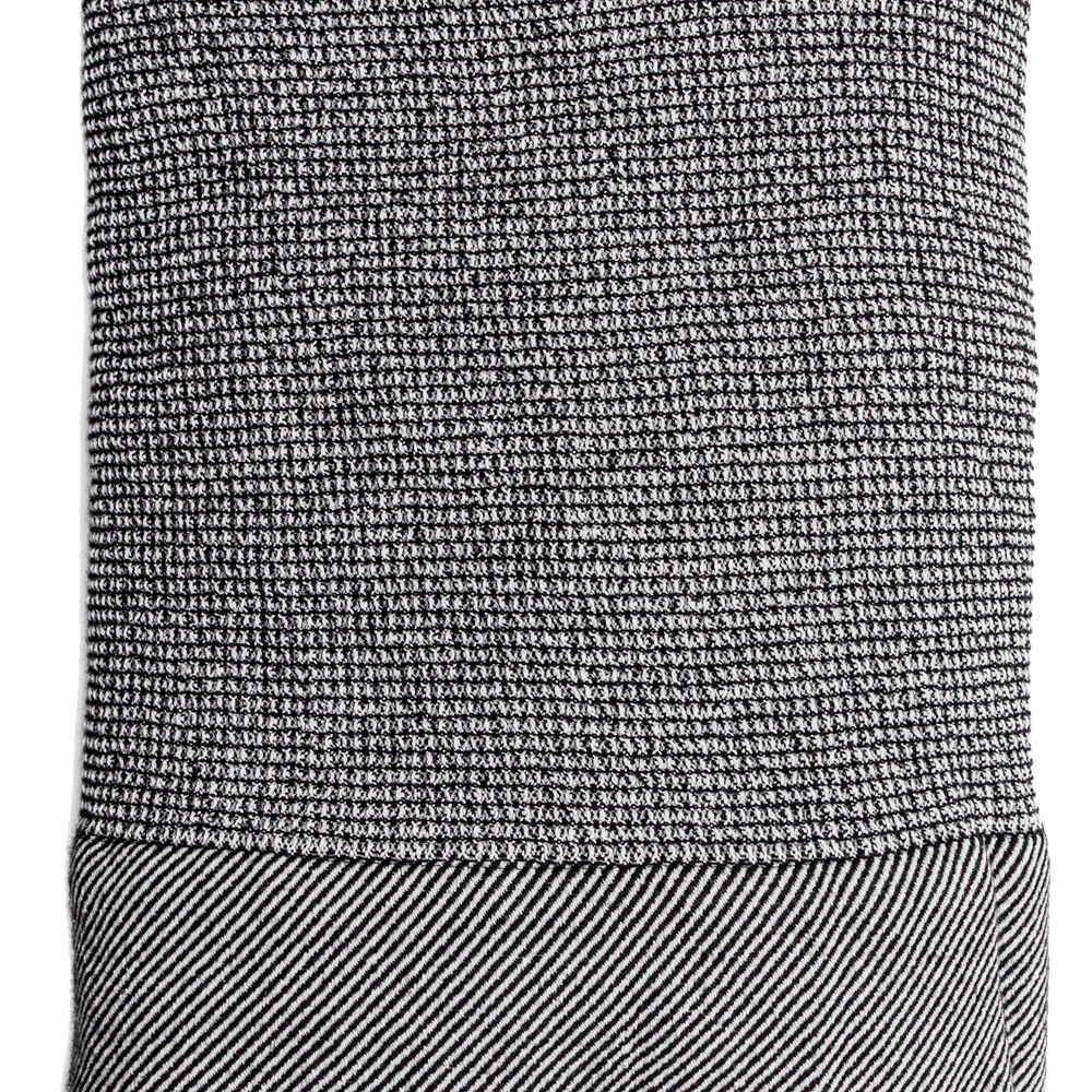 Pergamon Waffle Throw — Black